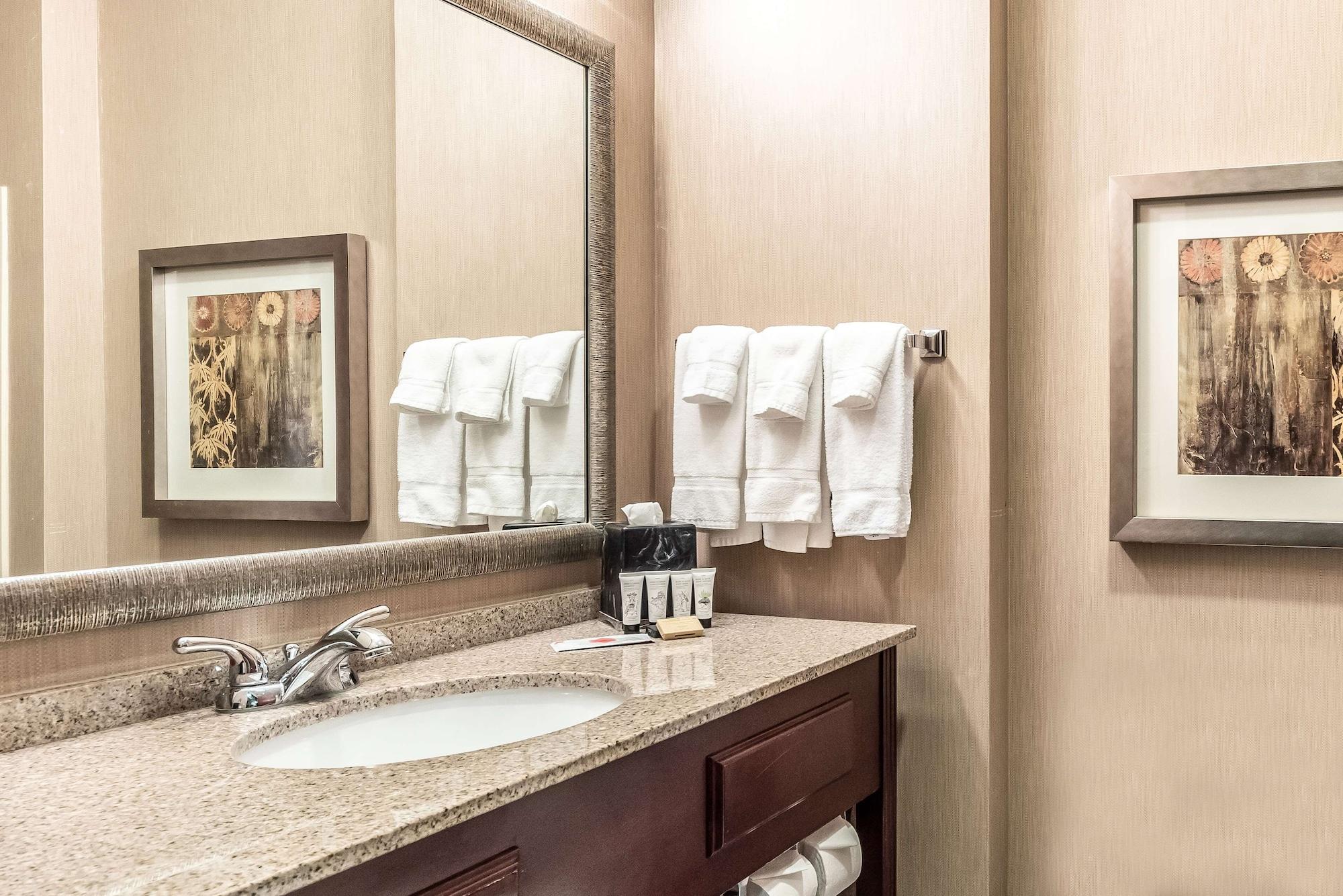 Hotel Red Lion & 2*